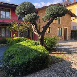 Bergamo Easy Airport Residence Pvt Parking Бергамо